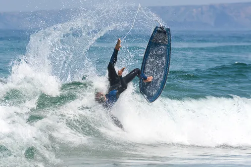 How to Get Started with Surfing as a Beginner: A Comprehensive Guide